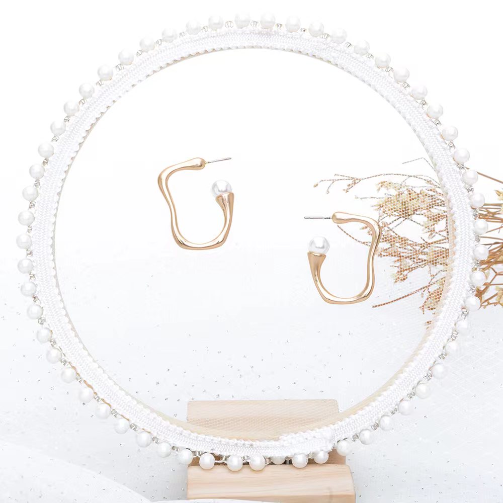 Irregular Pearl Elegance Earrings