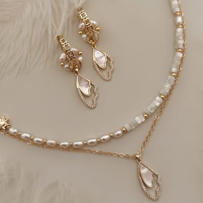 Aya Pearl necklace & earring set