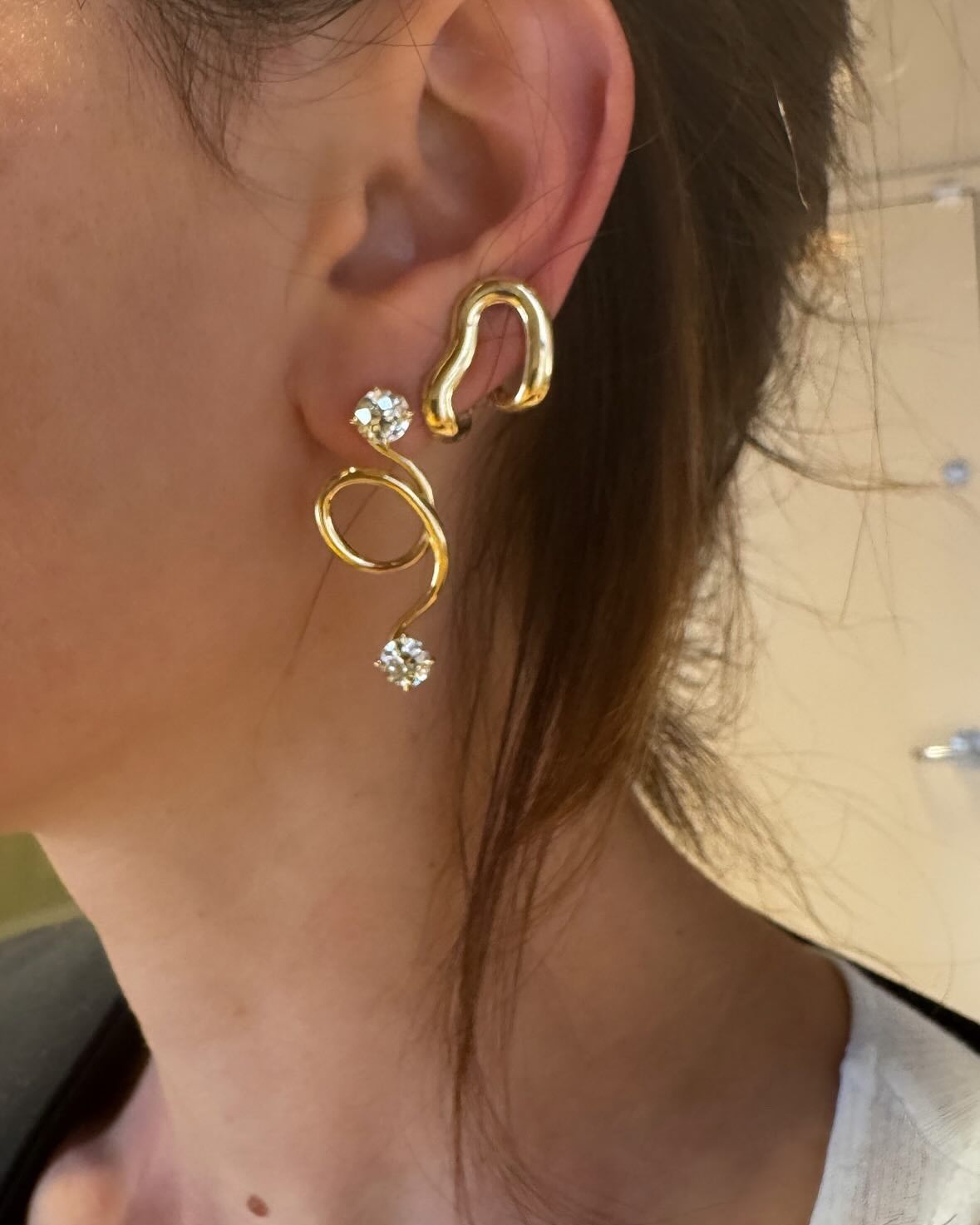 Swirl Drop Stud Earrings with Round-Cut Stones in 18K Gold-Plated