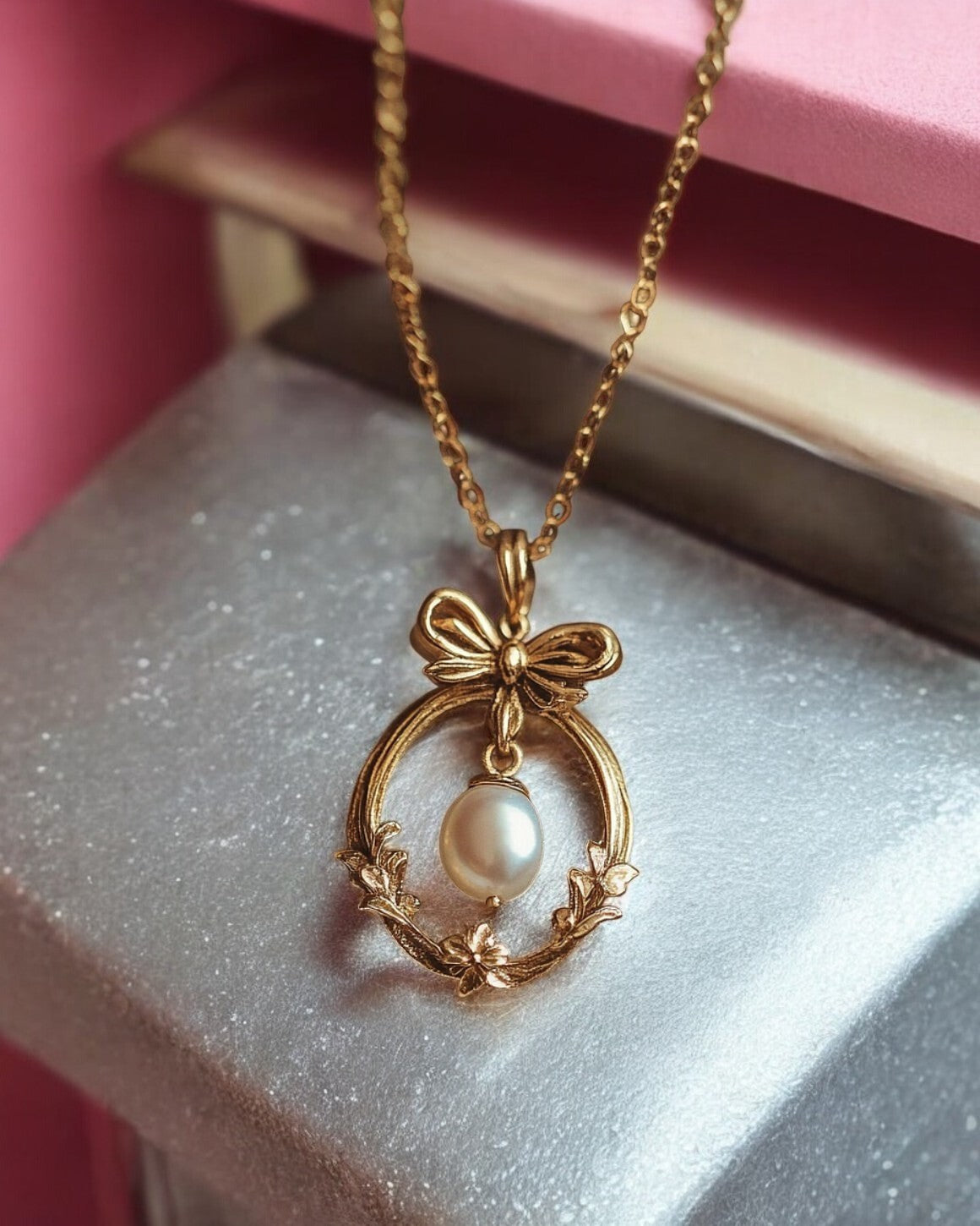 Gold-Plated Pearl Bow Necklace