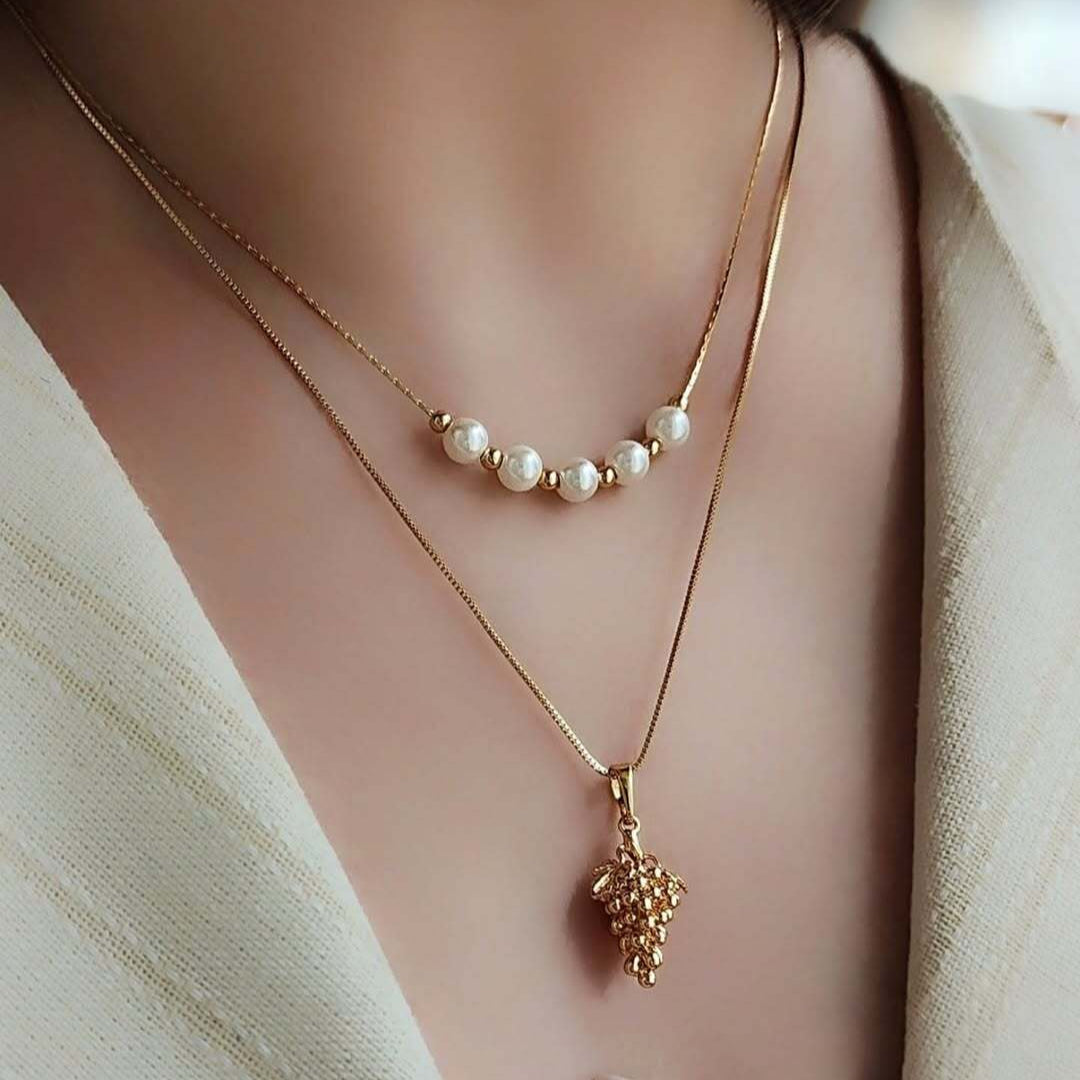 Gilded Grape Charm Jewelry Set (Earrings + Pendant)