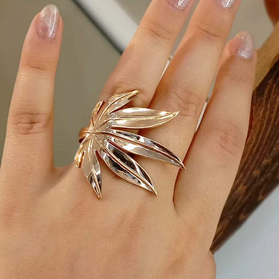 Selene Statement Ring (US-7)
