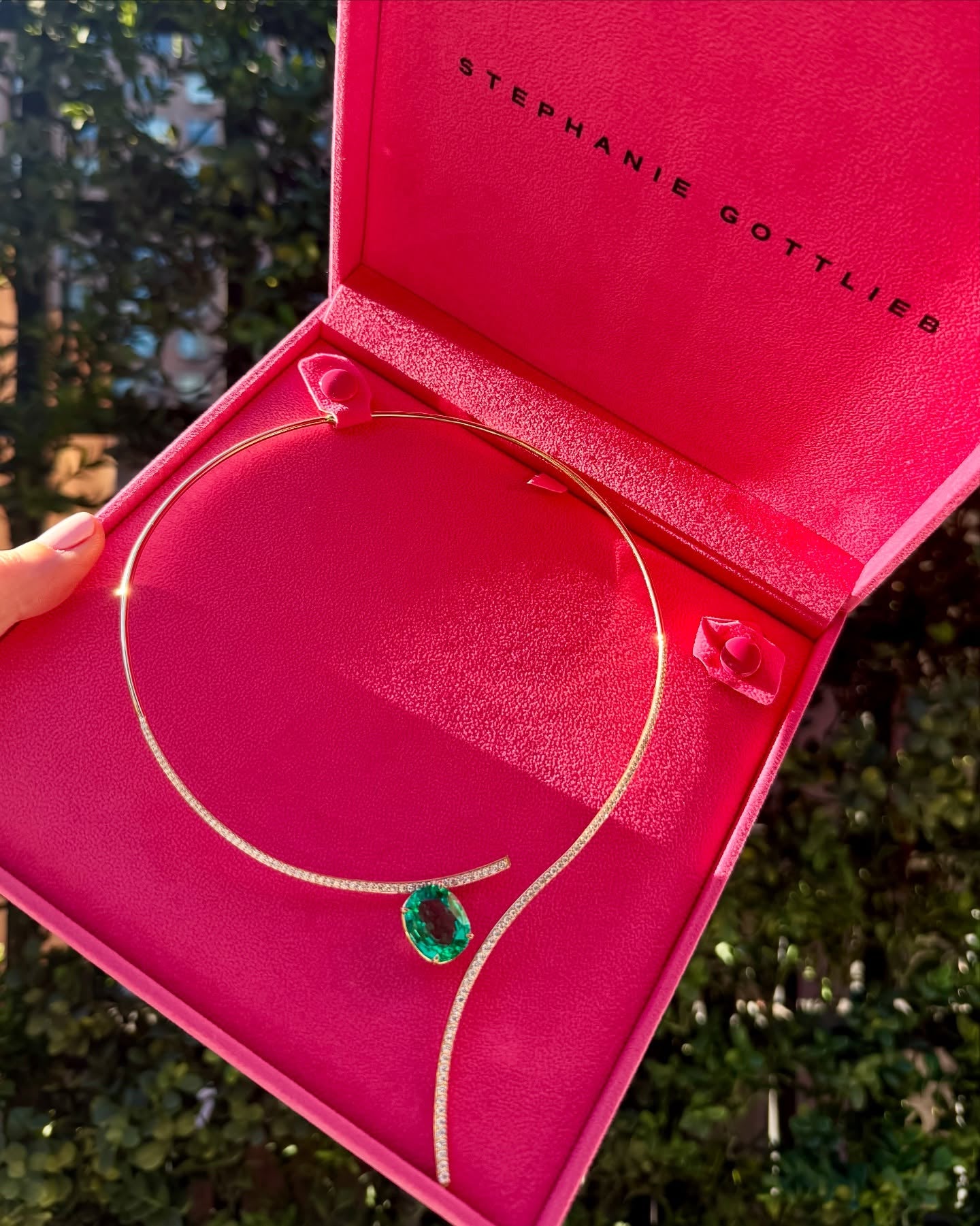 Verdara Curve Collar Necklace