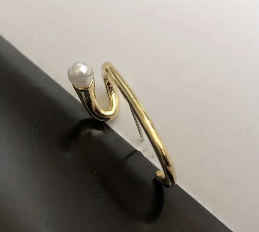 Pearl Curve Earring for Women