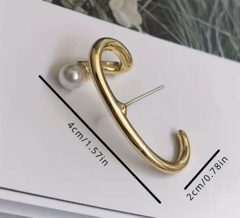 Pearl Curve Earring for Women