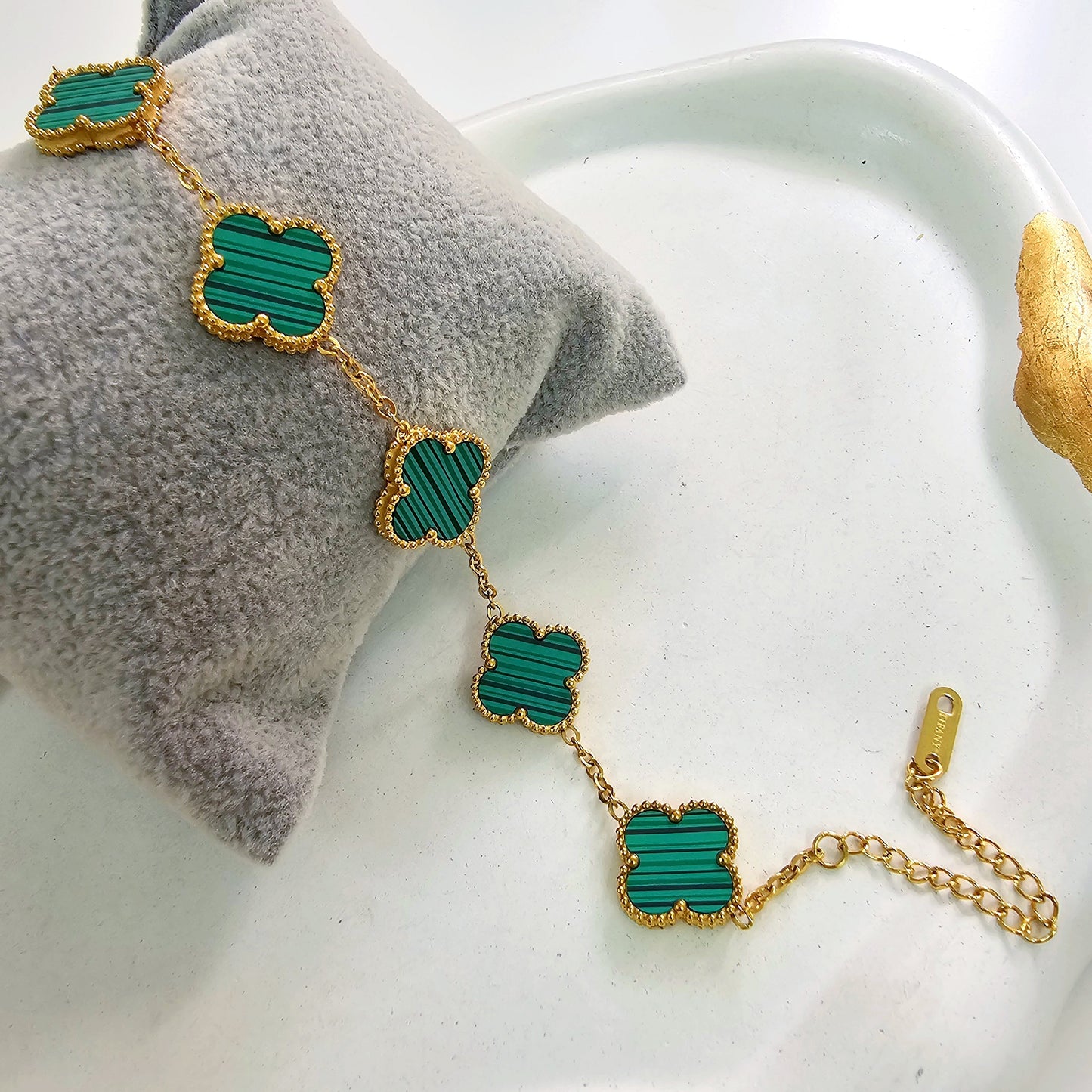 Naomi Mother of Pearl Clover Bracelet