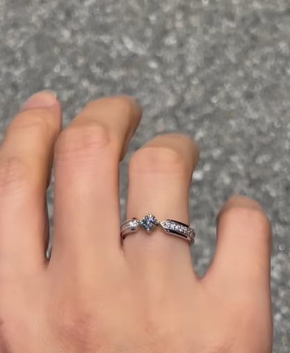 Clara Glow Ring