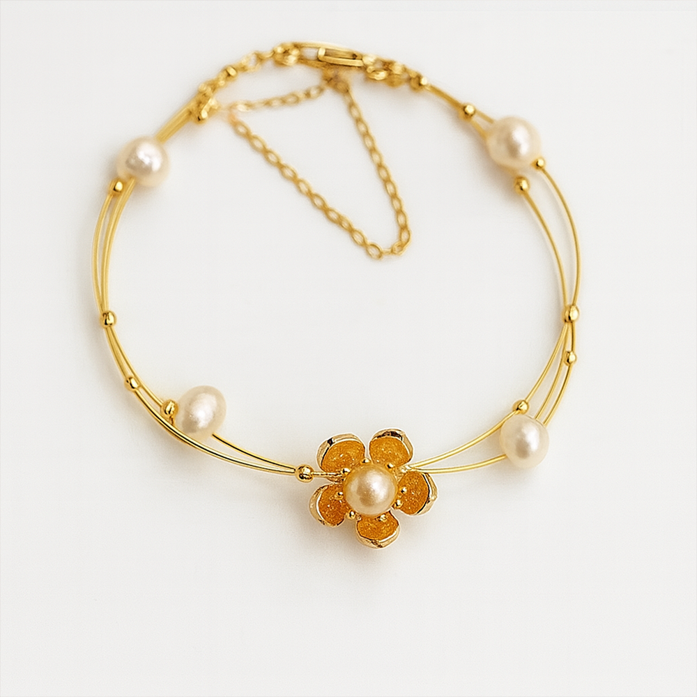 Sena Golden Petal Pearl Bracelet