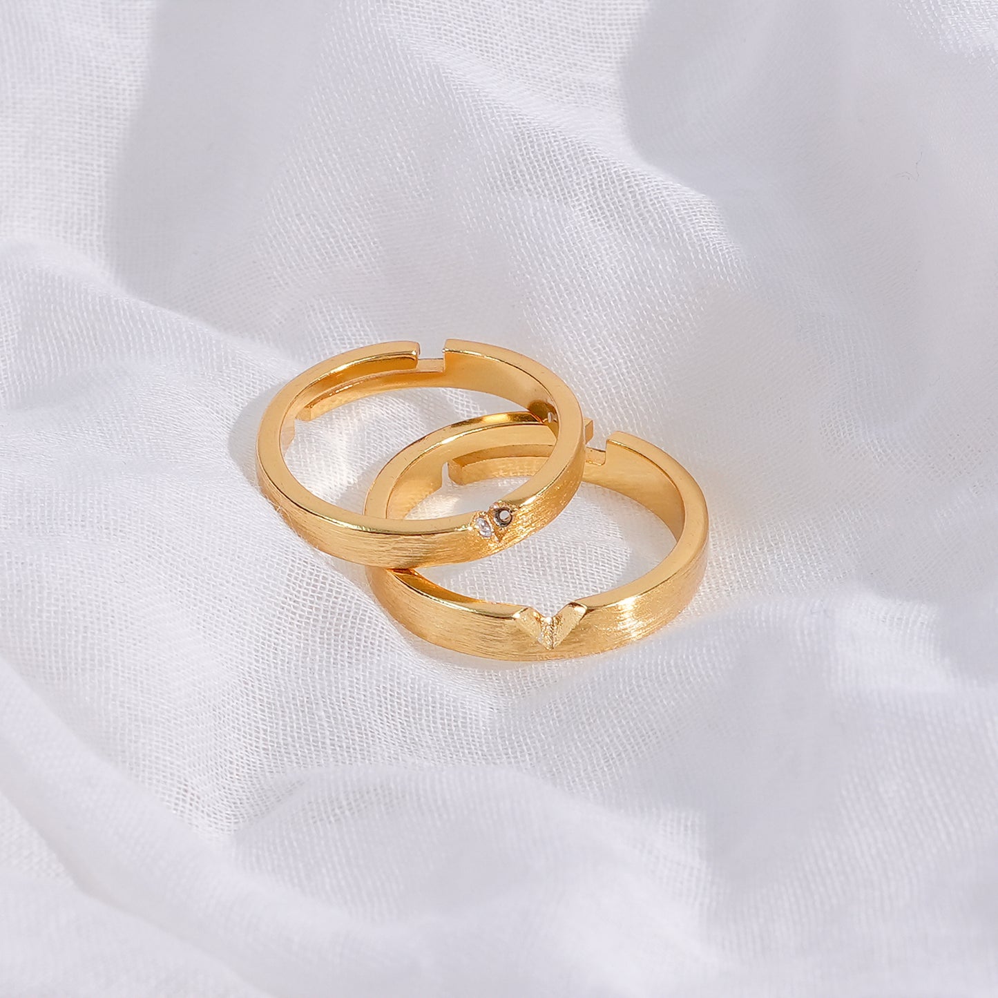 Ivy’s Eternal Love Band Ring for Couple