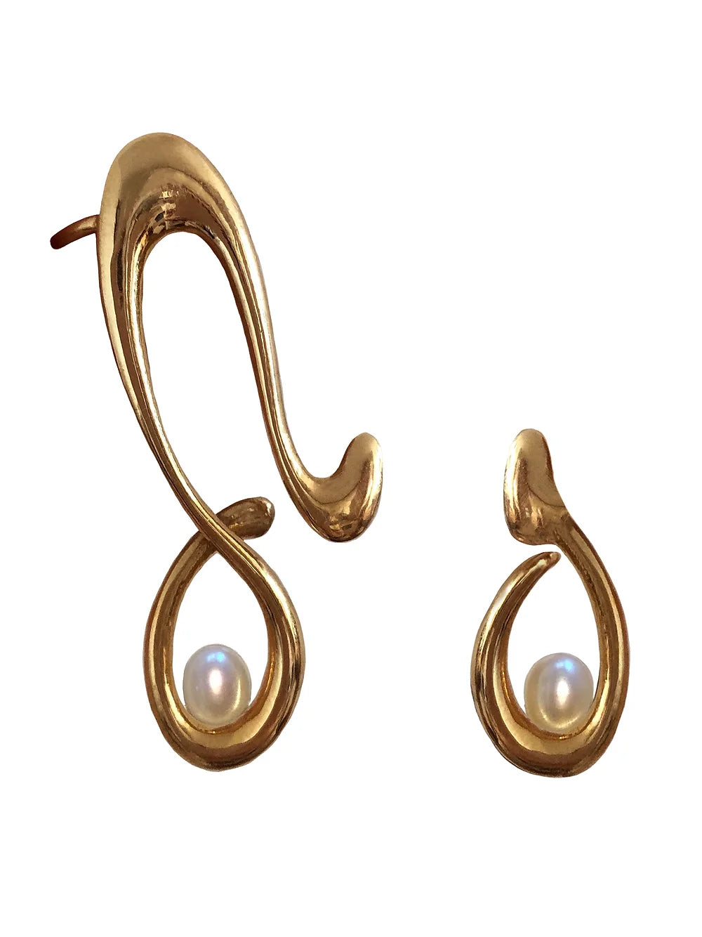 Treble Pearl Ear Cuff