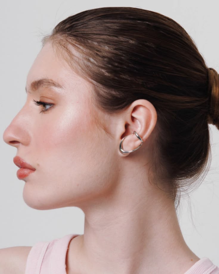 Elvienne Sculpted Heart Ear Cuff Earrings
