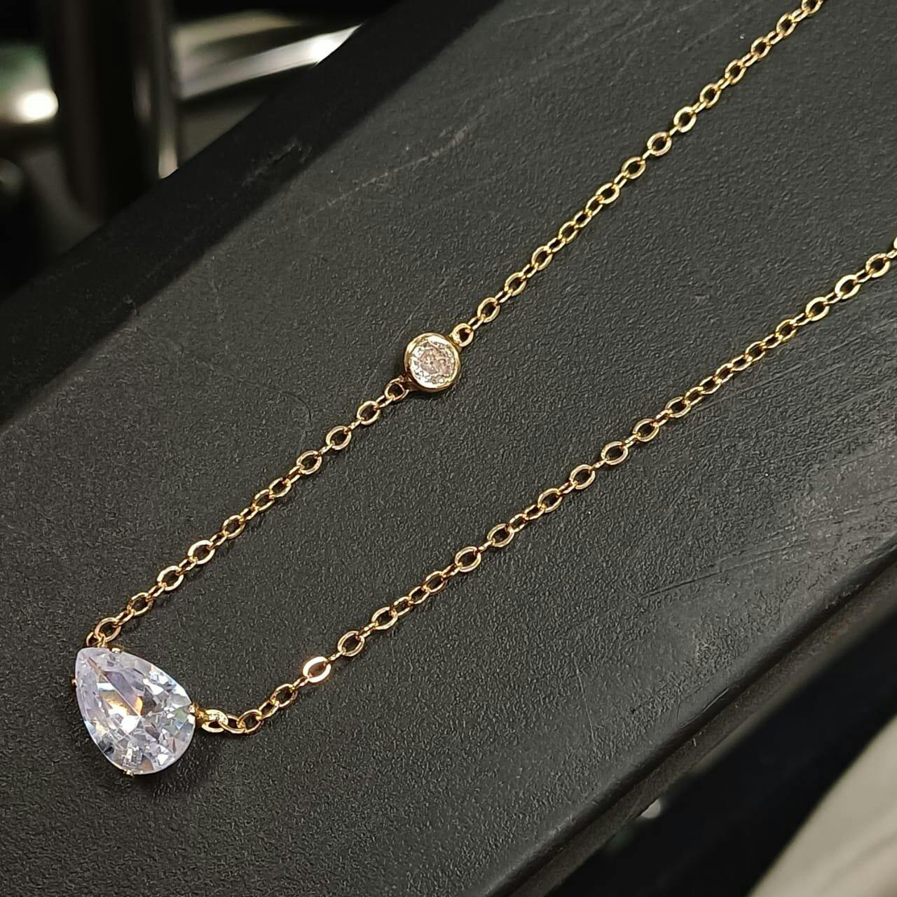 Lira Teardrop Pendant