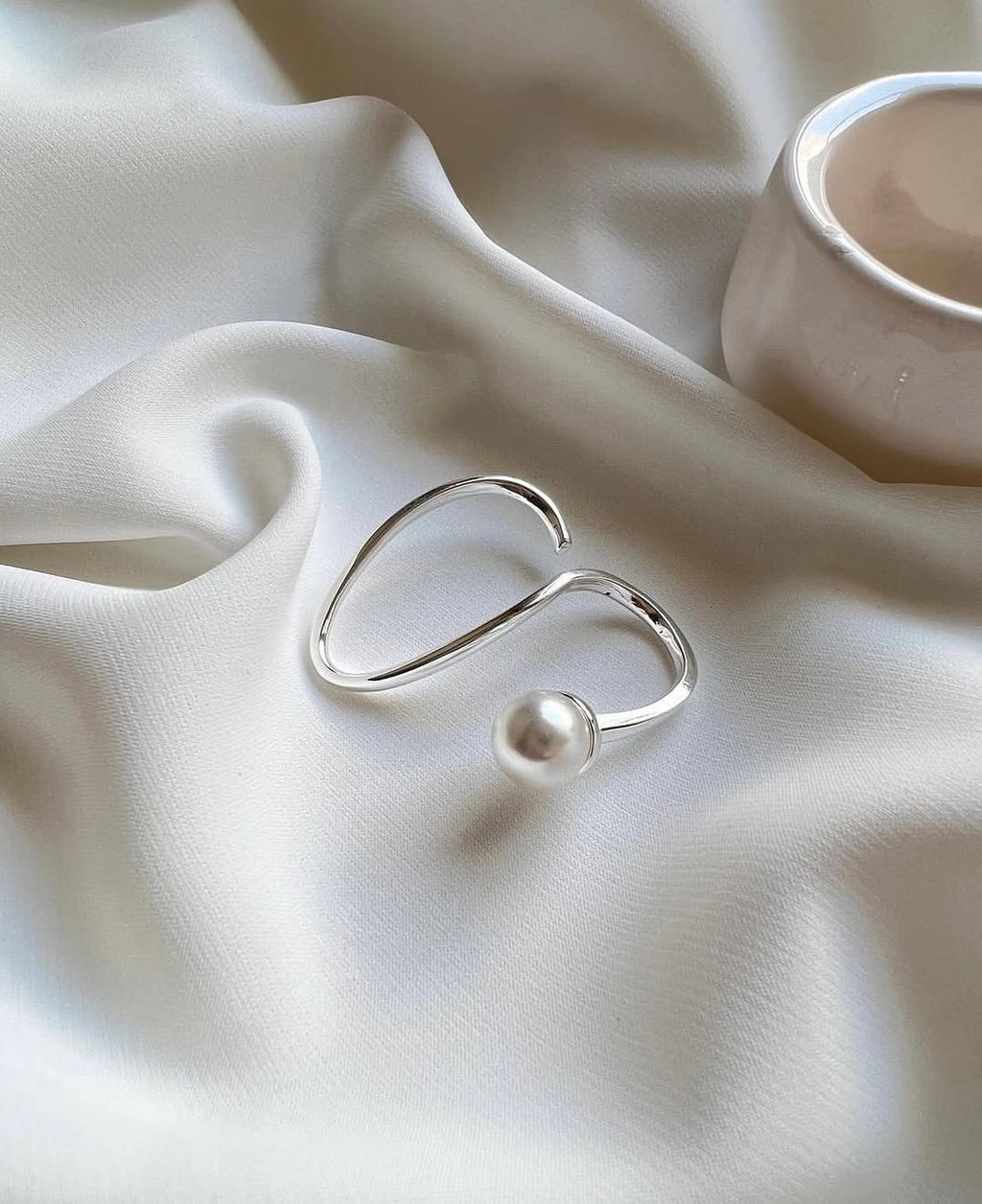 Pearl & Gold Duo Adjustable Ring