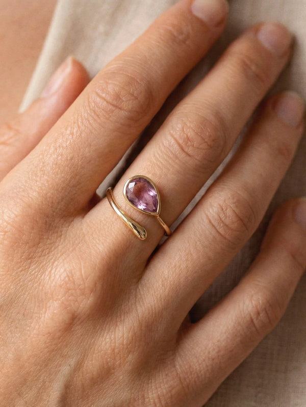 Ivy Gold Teardrop Ring