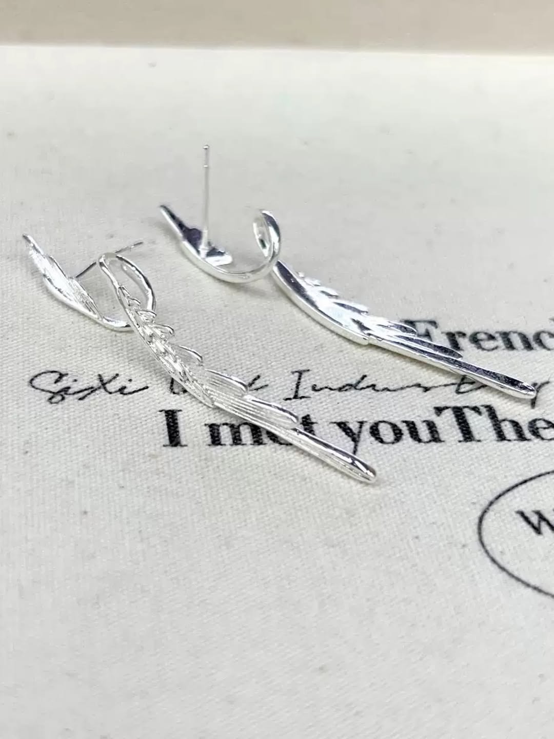 Aurelia Feather Earring