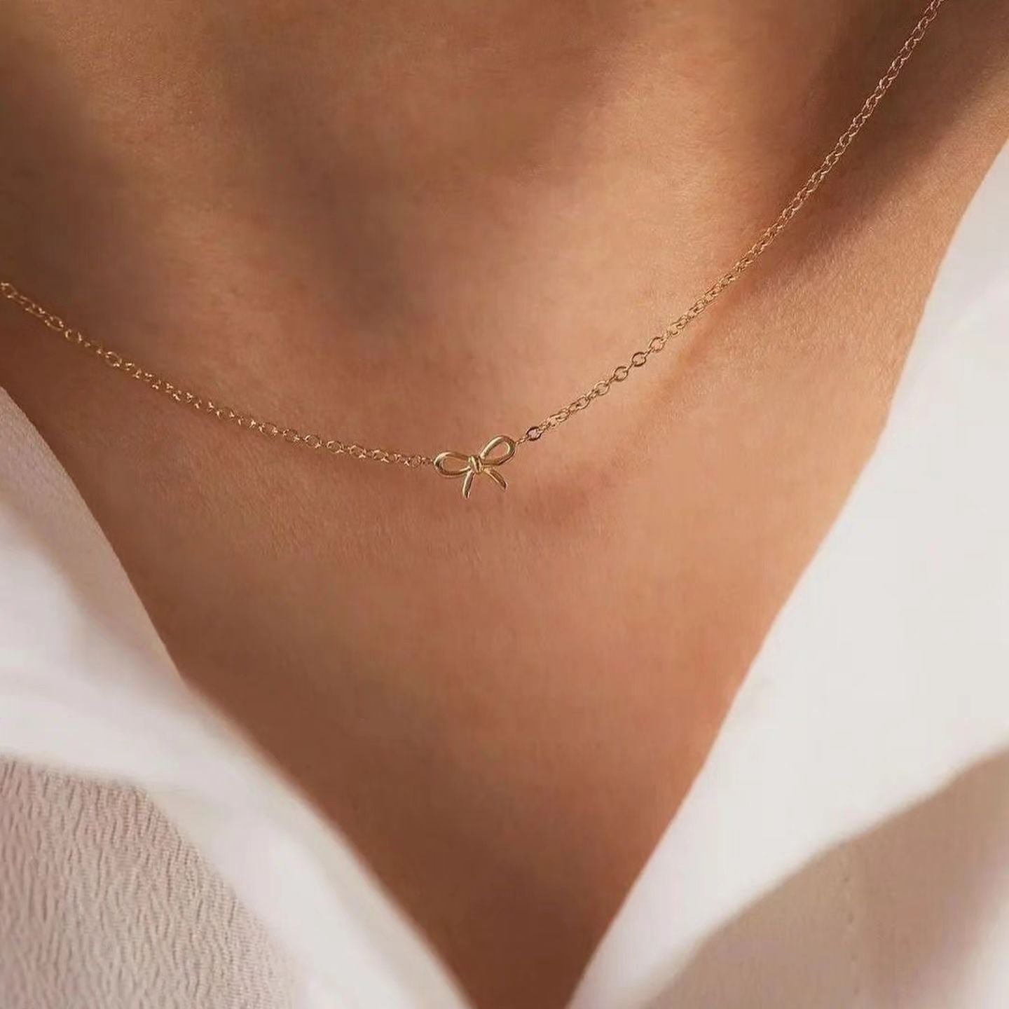 Emily's Delicate Bow Necklace