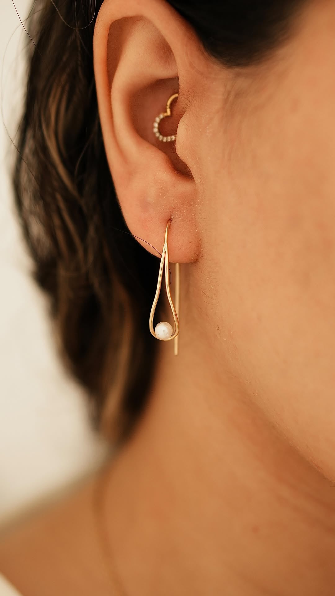 Minimal Gold Pearl Drop Earrings