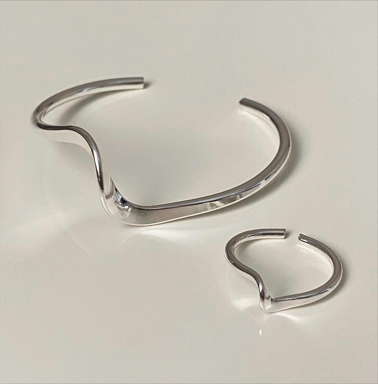 Fluid Curve Cuff & Ring Set