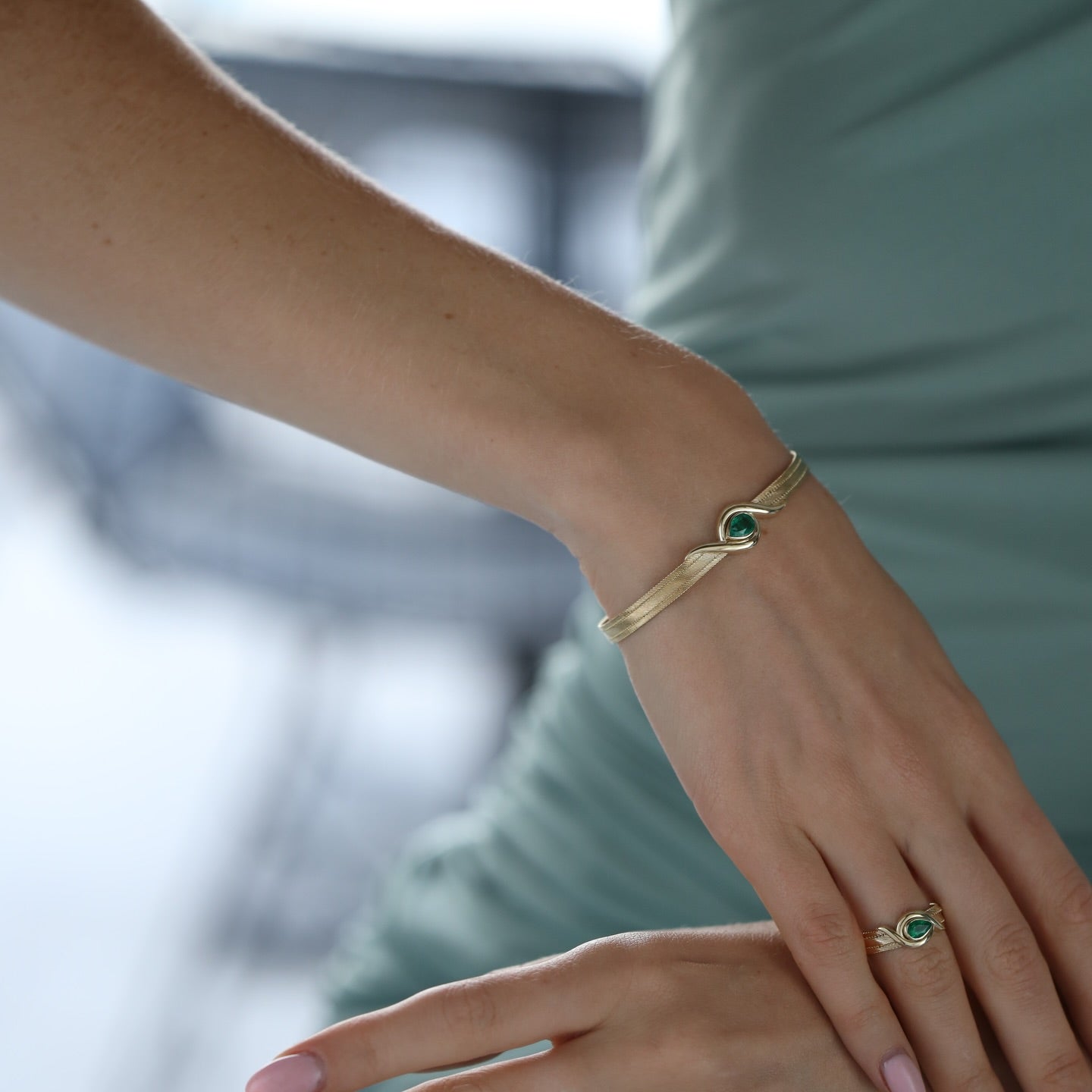 Isola Emerald Gold Collar Set of 4