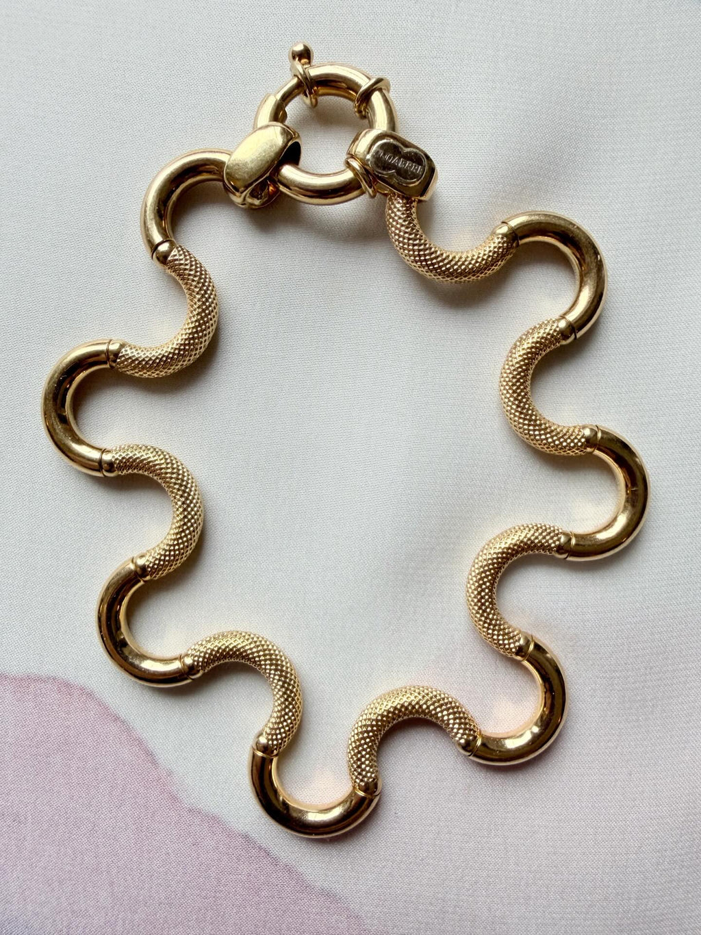 Helix Curve Gold Bracelet