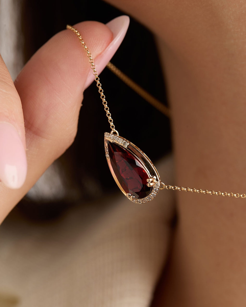 Crimson Elan Teardrop