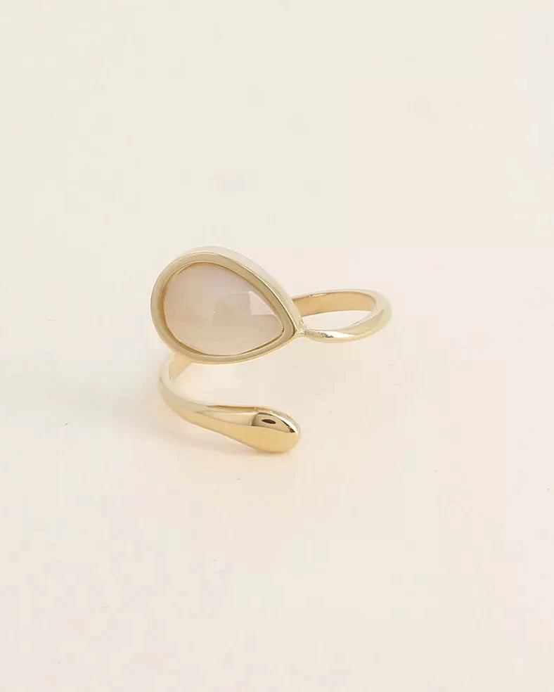 Ivy Gold Teardrop Ring
