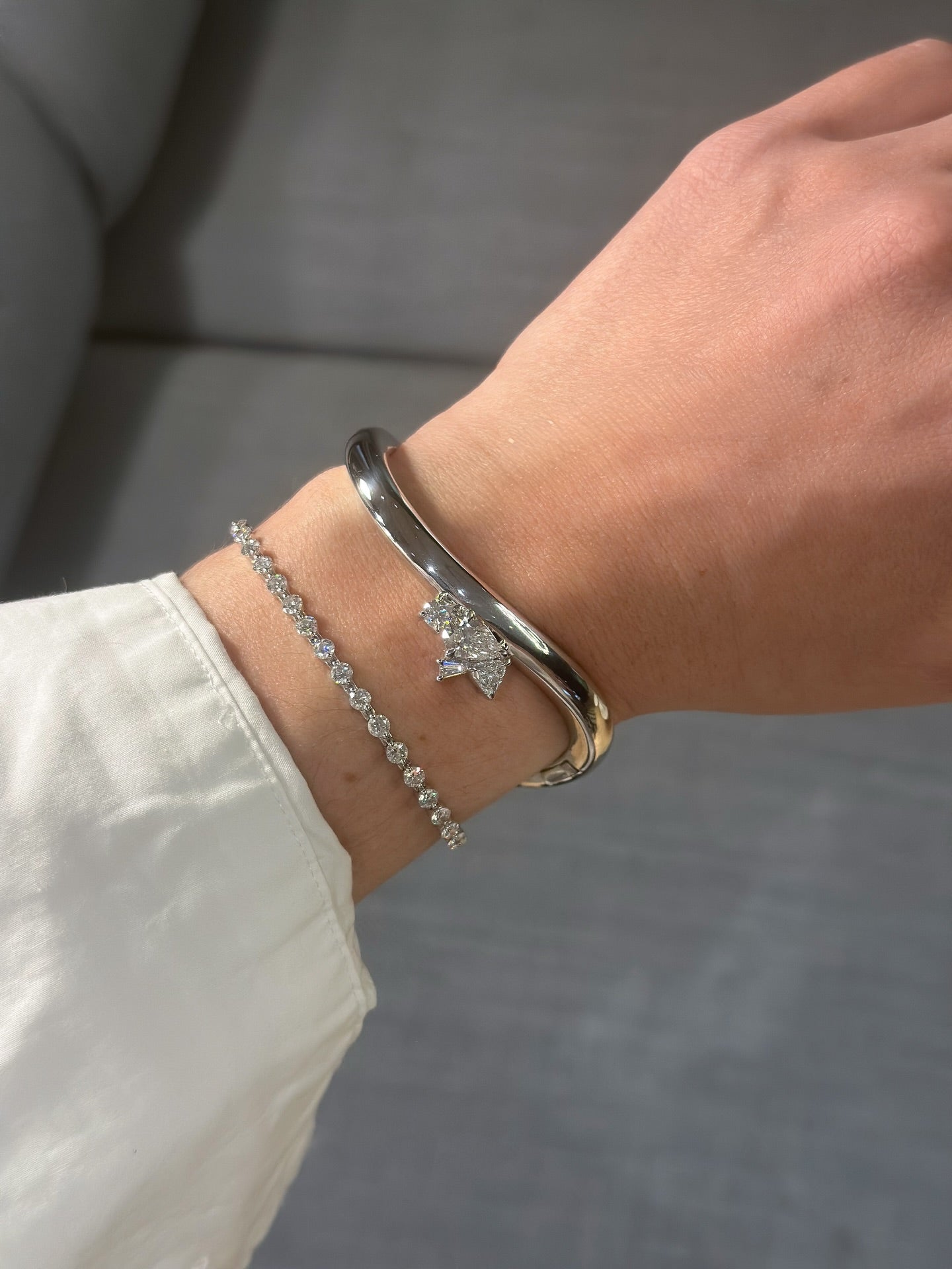 Stellar Curve Cuff