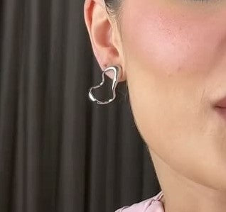 Elvienne Sculpted Heart Ear Cuff Earrings