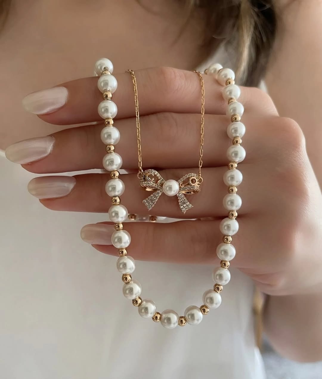Pearl Bow Charm Adjustabel Necklace (Set of 2)