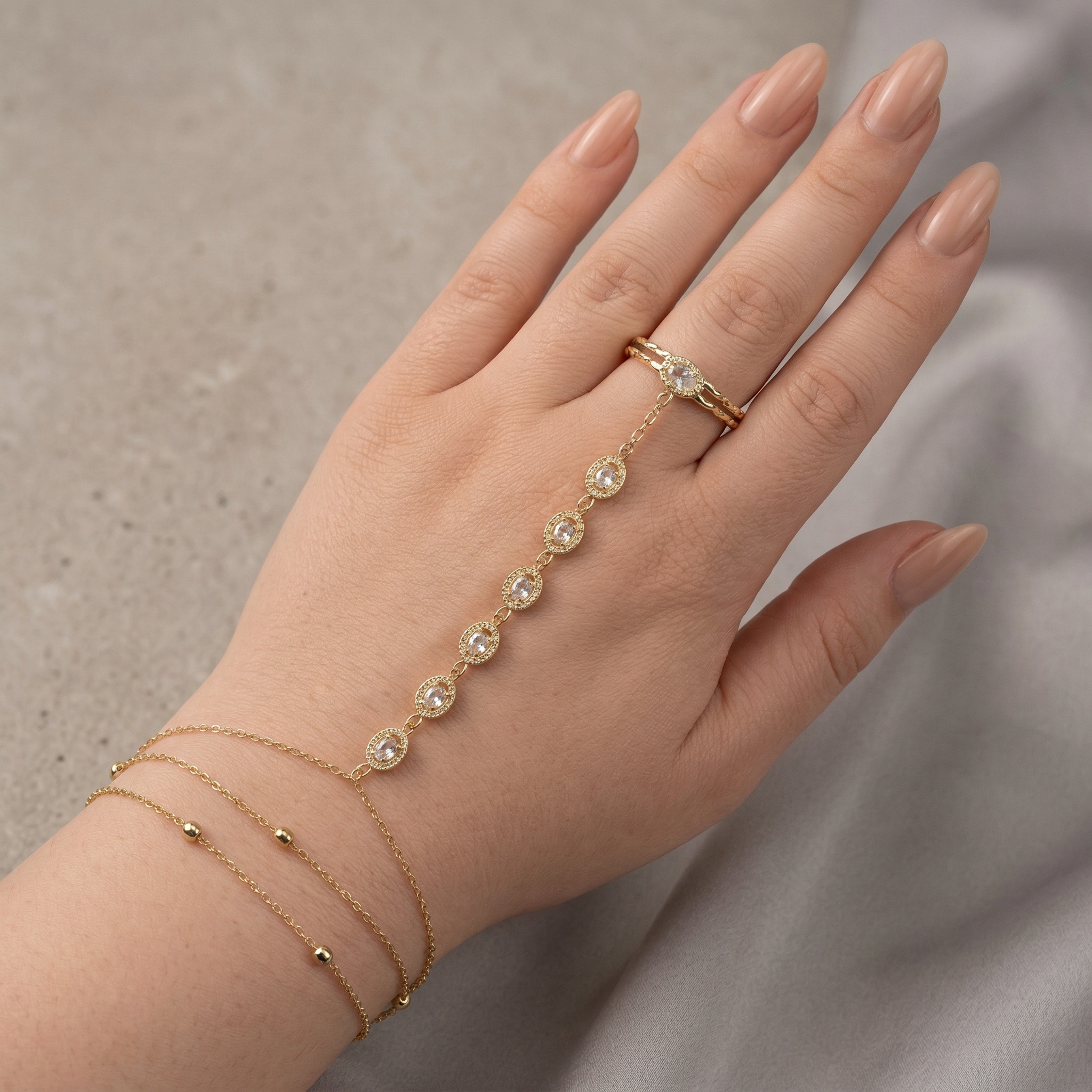 Zarael Radiance Hand Chain Set