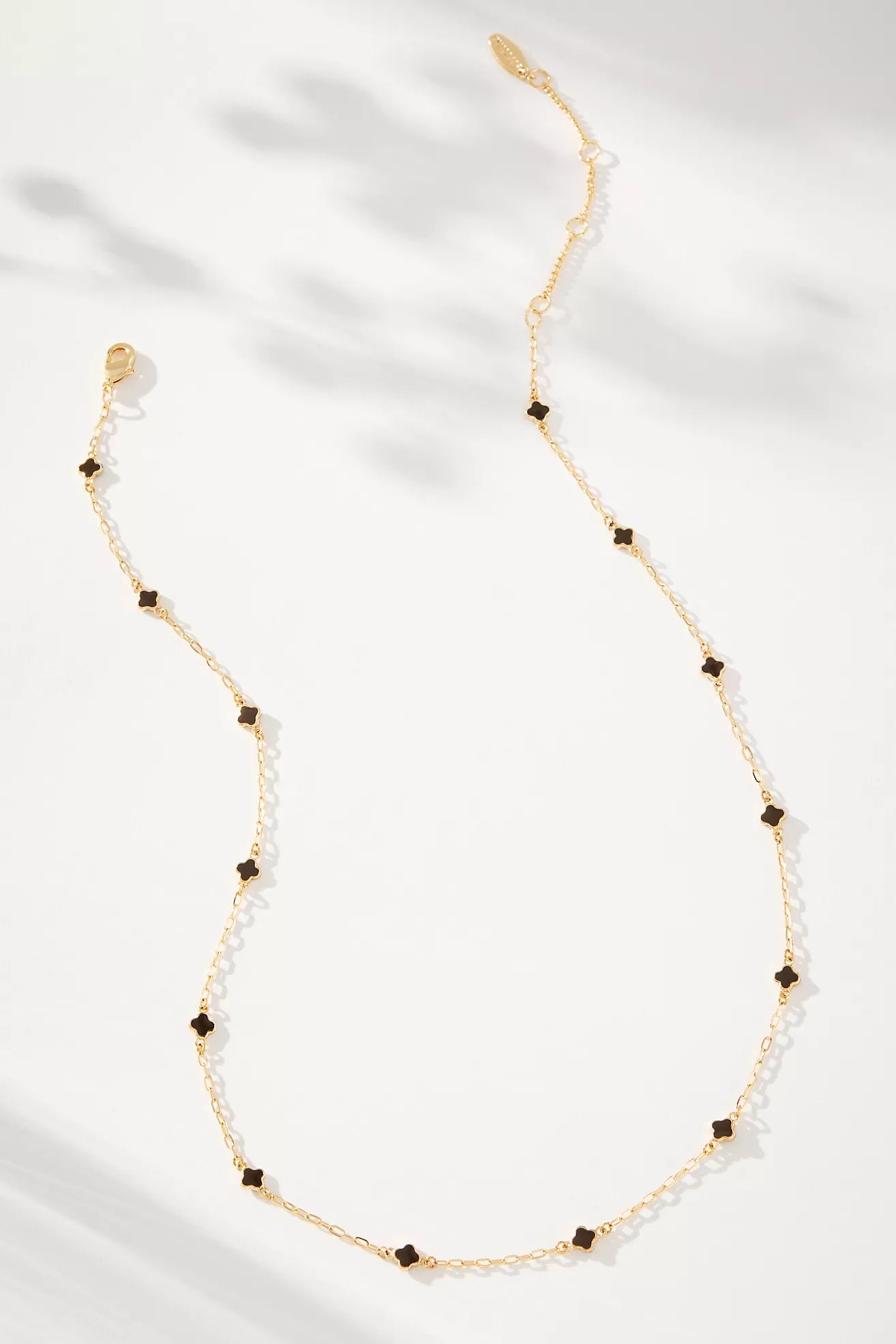 Noir Clover Whisper Necklace