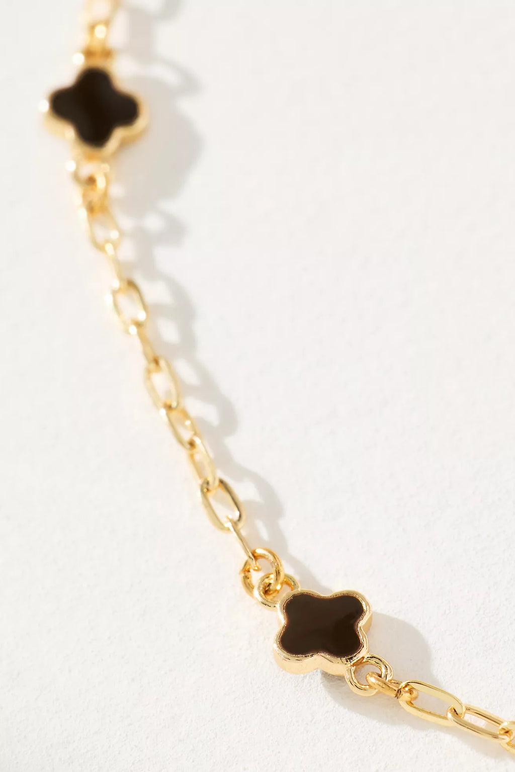 Noir Clover Whisper Necklace