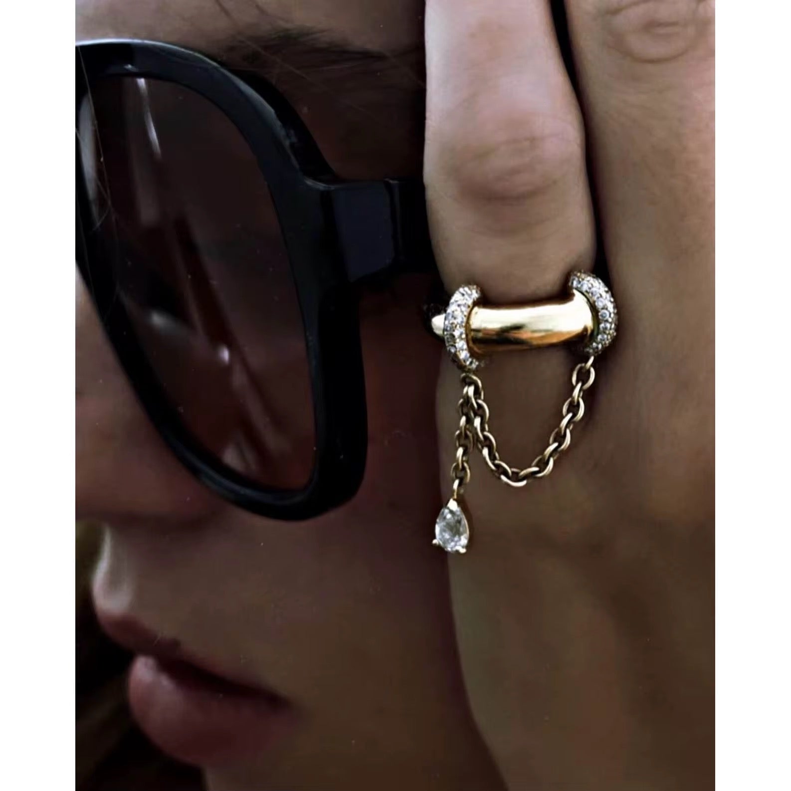 Elara Chain Ring (Size 7)