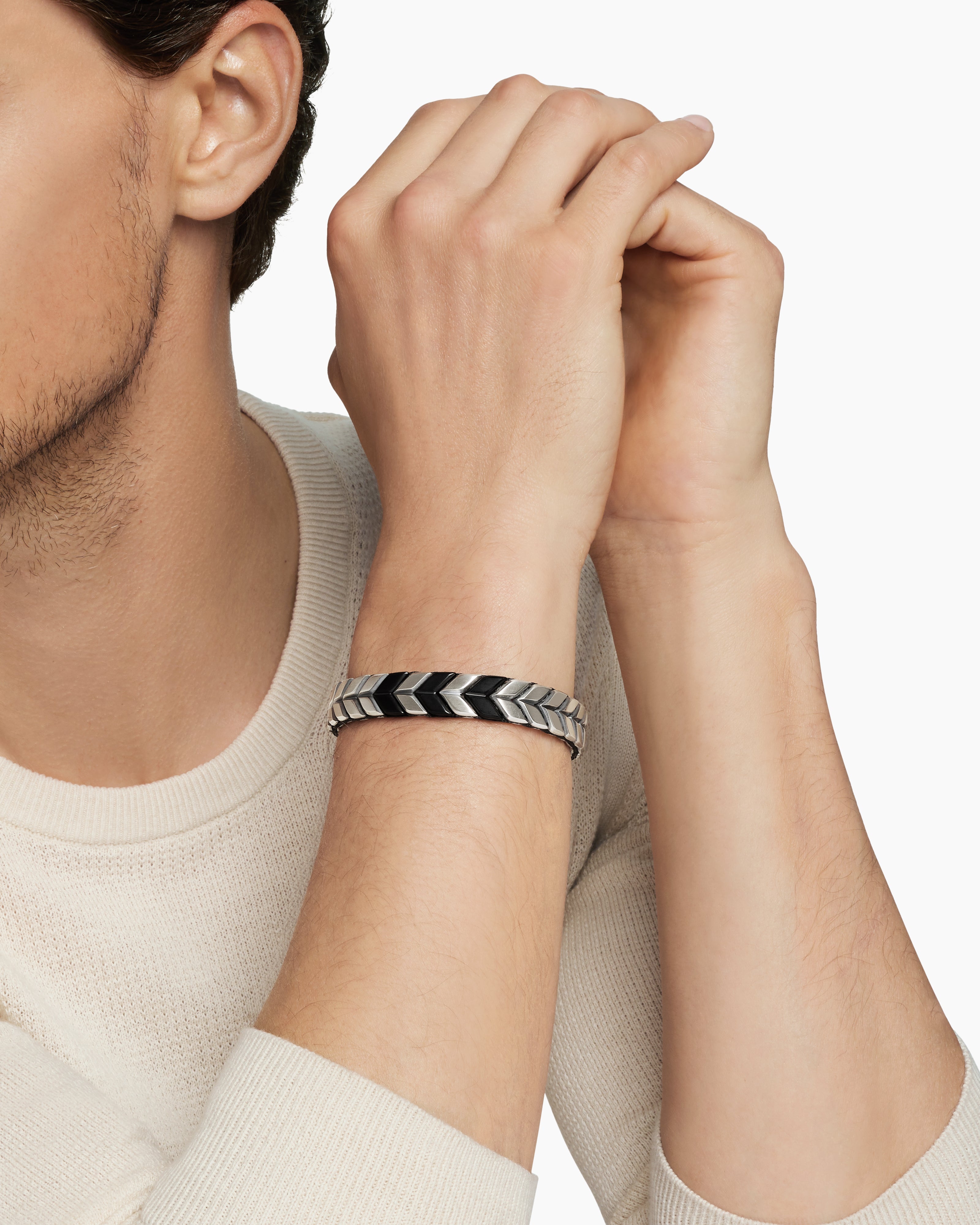 Onyx Vektor Chevron Bracelet