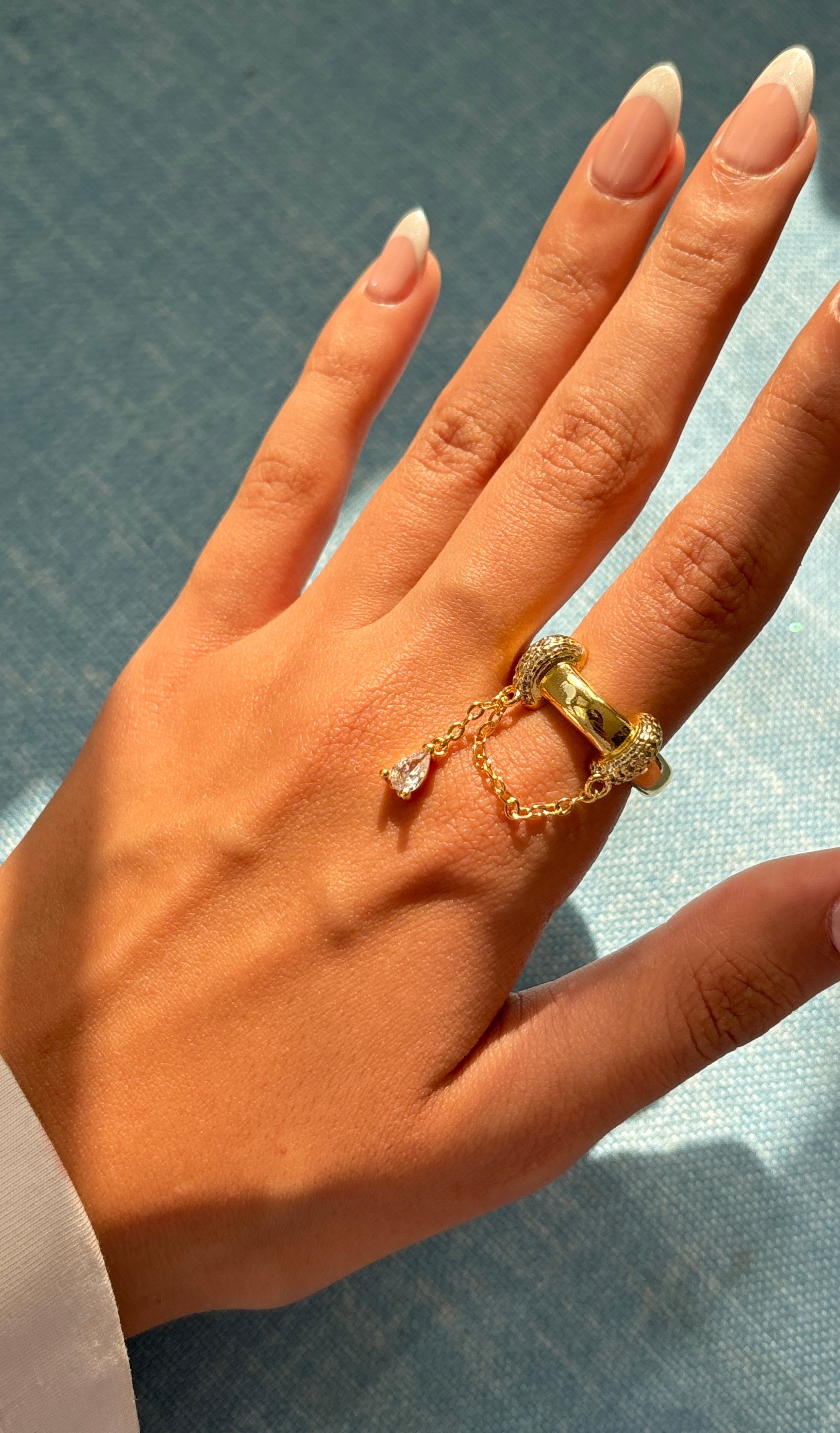 Elara Chain Ring (Size 7)