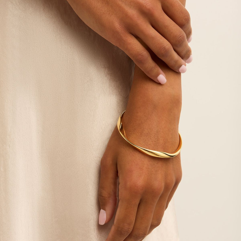 Veyra Sterling Silver Flow Bangle