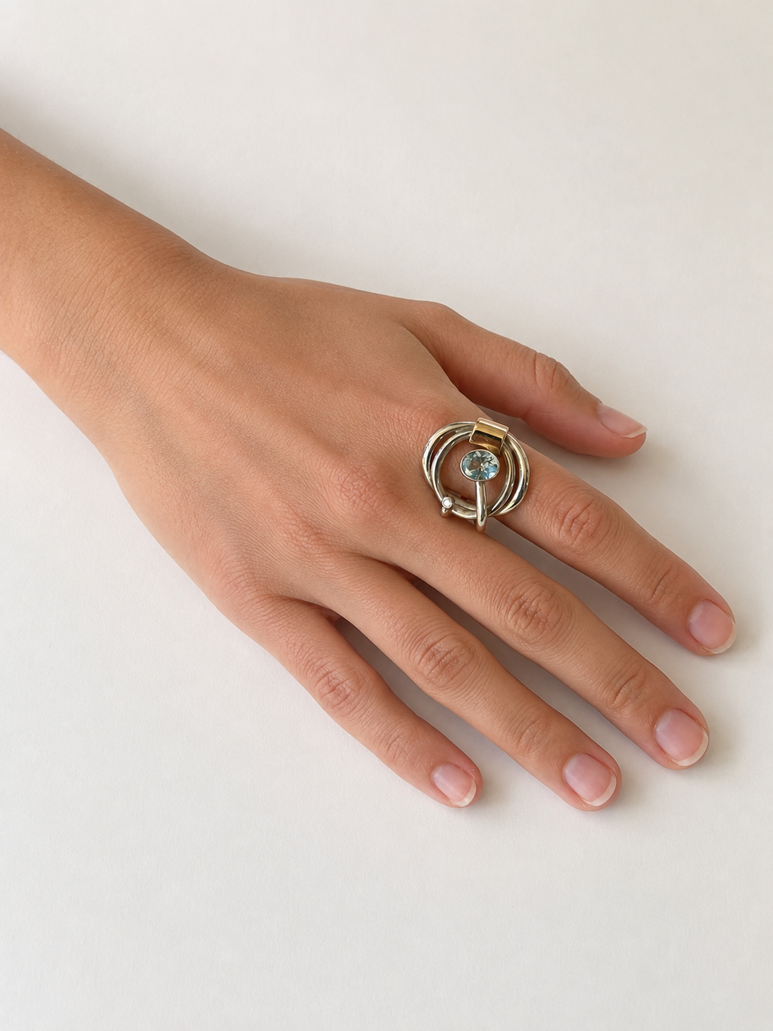Seriq Loop Ring (size 7)
