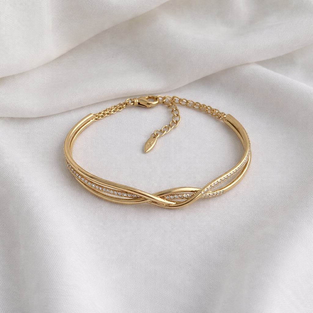 Bella Sparkling Infinity Bracelet