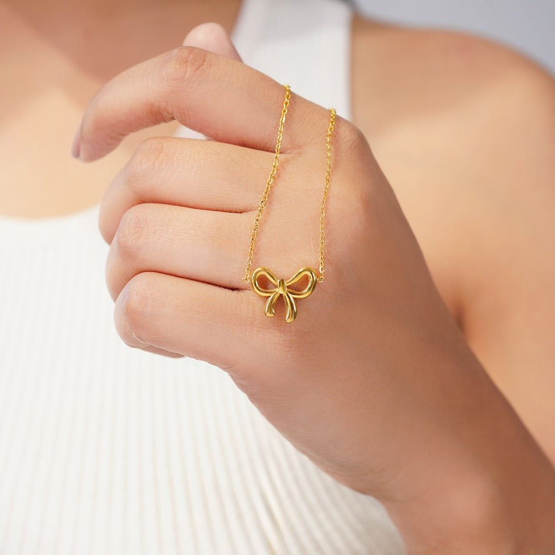 Arcadia Bow Necklace