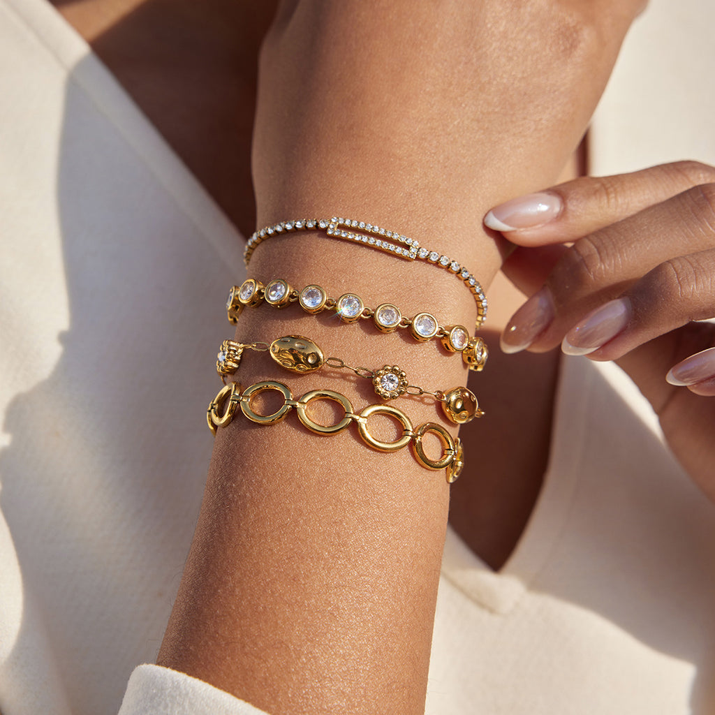 Zyphira Veil Bracelet set
