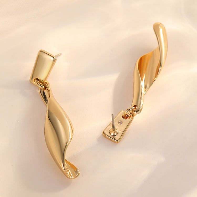 Velisse Twist Drop Earrings