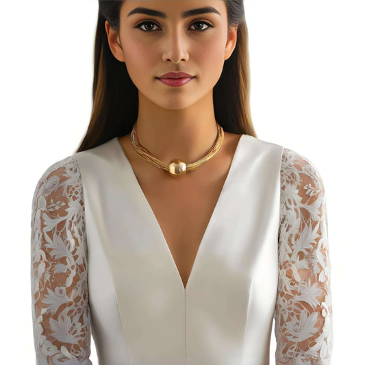 Eira Domed Knot Necklace