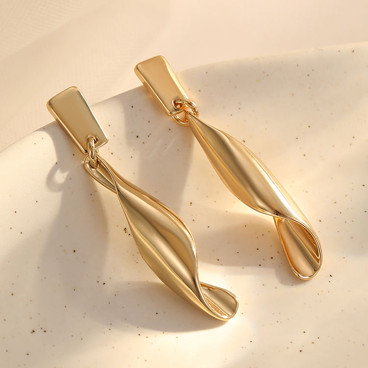 Velisse Twist Drop Earrings