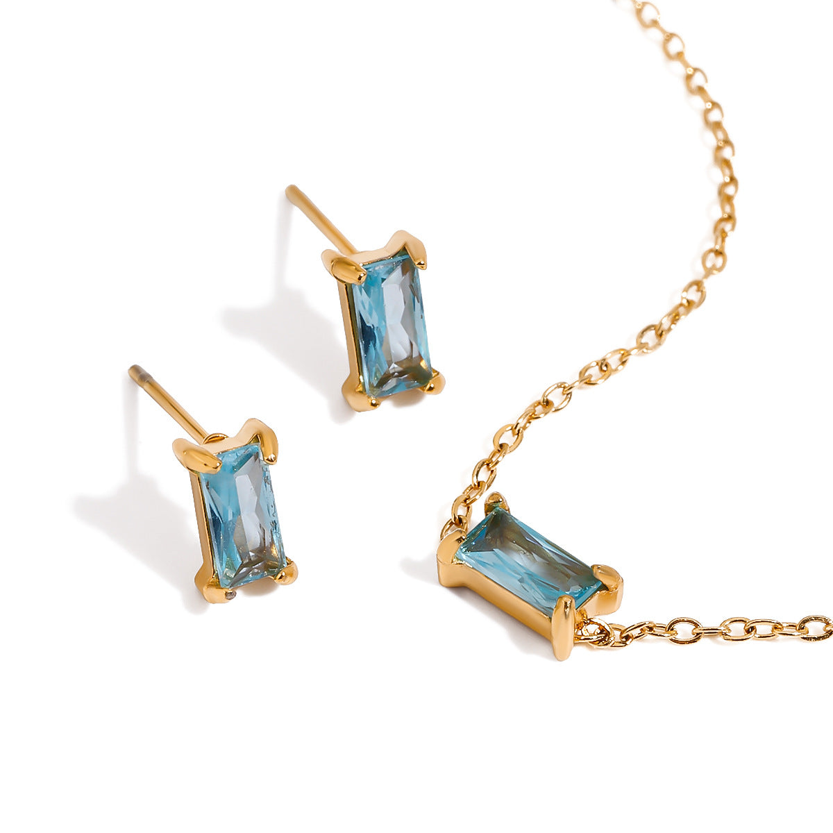 Sky Baguette Minimal Set – Earrings & Bracelet in Gold-Plated Stainless Steel