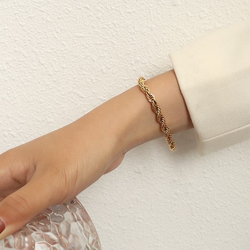 Aurelia Twist Chain Bracelet