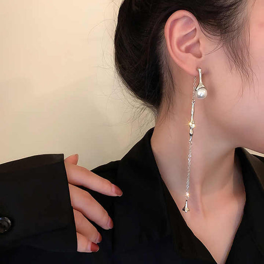 Elizabeth Asymmetrical Earrings