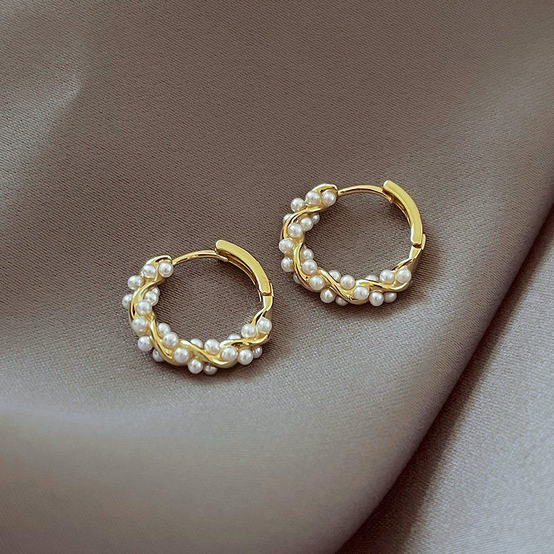 Elsa Pearl Twist Hoops