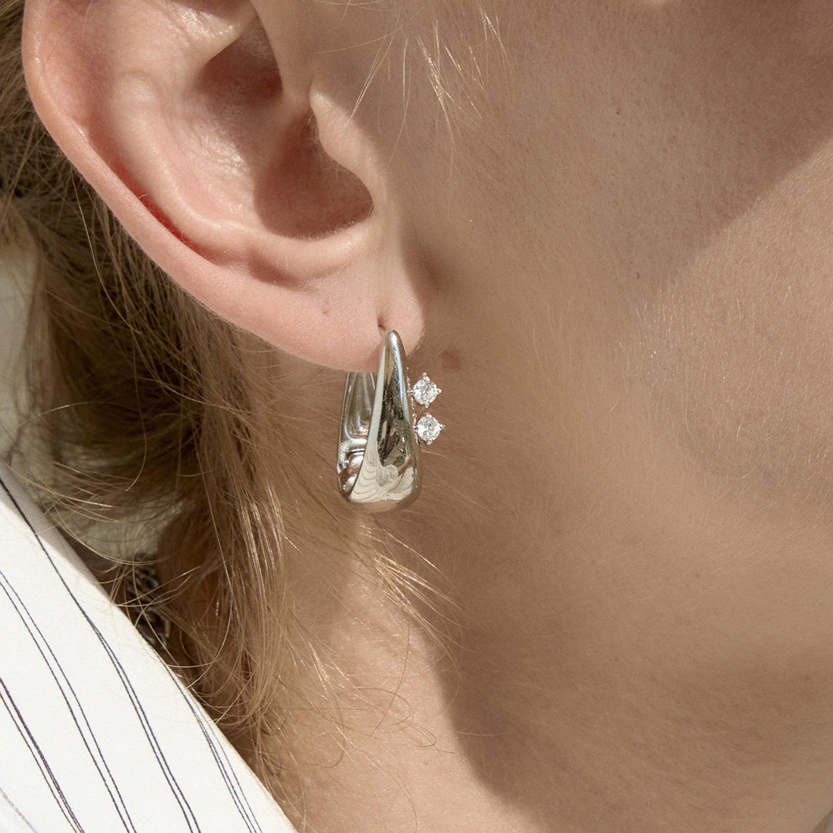 Rosie Twin Crystal Hoops