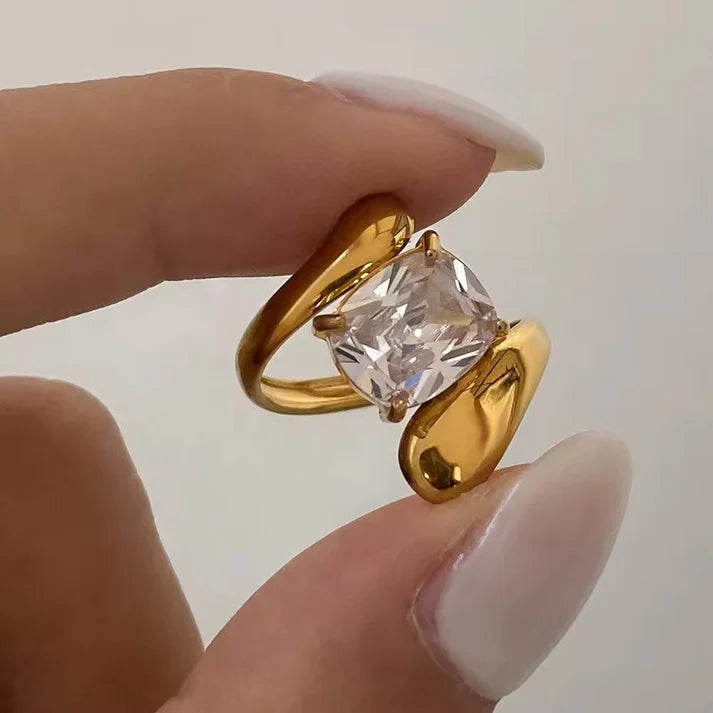 Crystal Wrap Gold-Plated Sculptural Ring - Amalfa