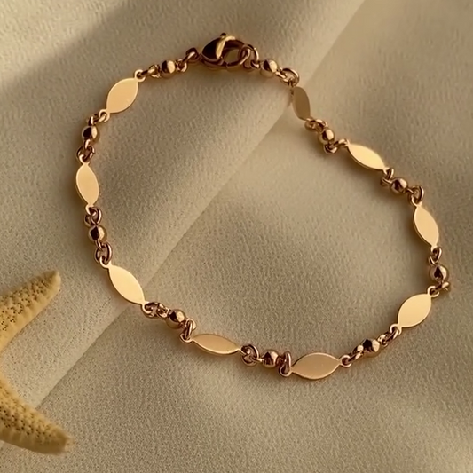 Mariana Modern Oval Link Bracelet for Women